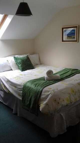 Отели типа «постель и завтрак» Cannville B&B Лисдунварна Семейный люкс с 2 спальнями-1